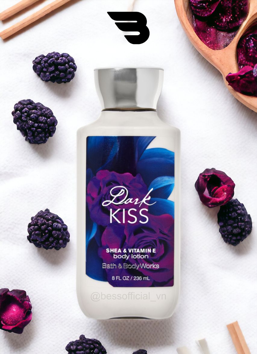 لوسیون بدن Dark Kiss بث اند بادی ورکس | رایحه تمشک سیاه، وانیل، مشک و آلو