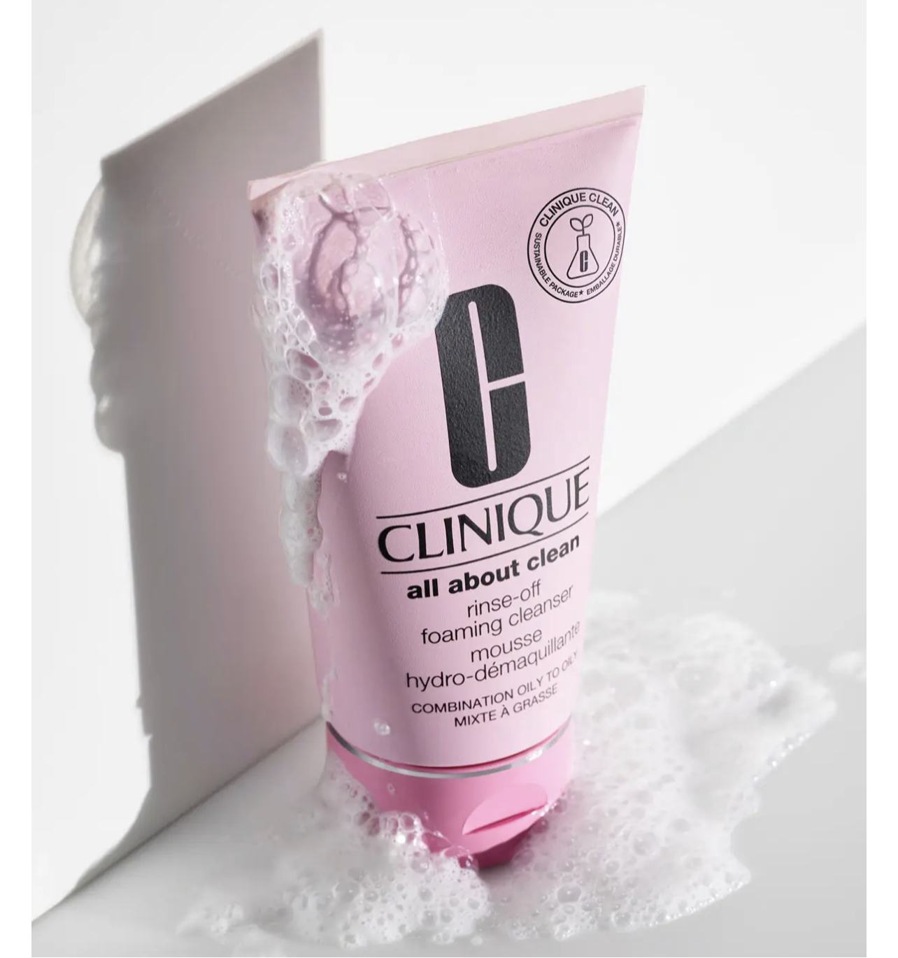 فوم شستشوی صورت کلینیک مخصوص پوست های چرب و مختلط  حجم 150ml