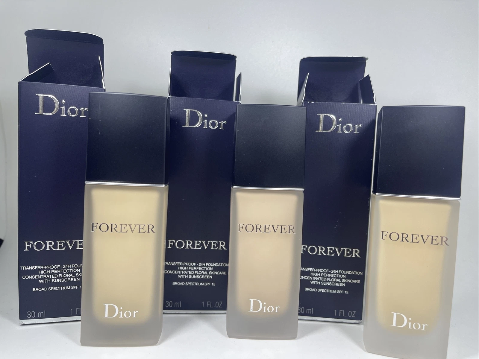 کرم پودر دیور فوراور 24 ساعته Dior Forever Foundation