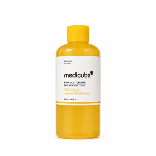تونر لایه‌بردار و روشن‌کننده مدیکیوب کوجیک اسید Medicube Kojic Acid Turmeric حجم 250ml اورجینال