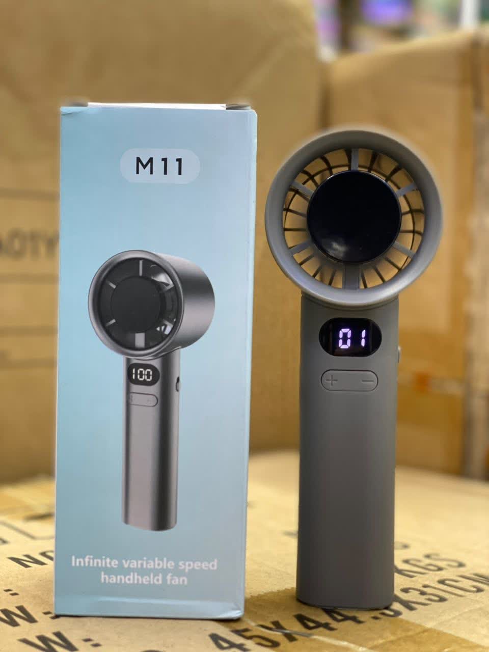 فن شارژی پنکه دستی شارژی مدل M11 با نمایشگر دیجیتال | قابل حمل و کم‌صدا